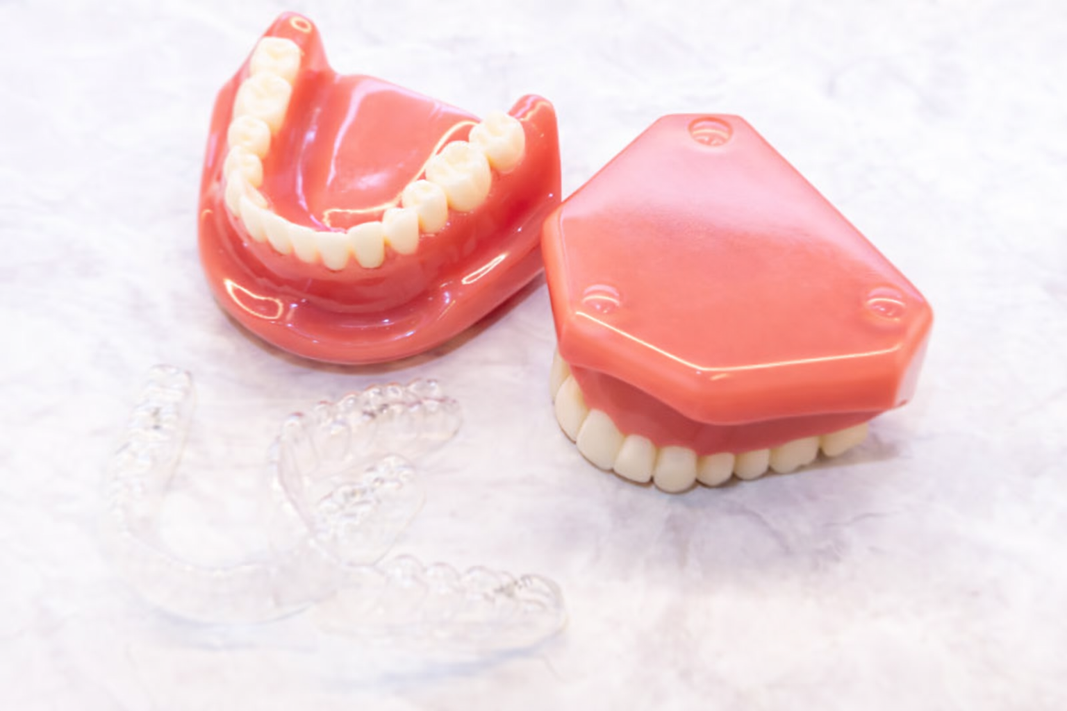 目立たないマウスピース矯正